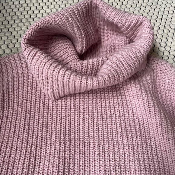 Theory Ribbed 100% Wool Cowl Neck Sweater – Size Small - Picture 4 of 5